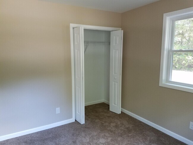 Foto del edificio - 109 Rebecca Dr