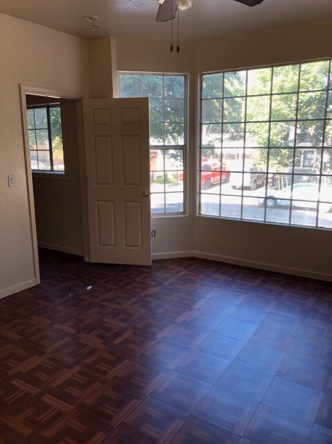 Foto principal - 703 S 3rd St