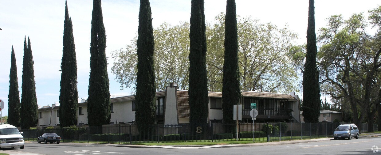 Building Photo - 1118 25th Ave