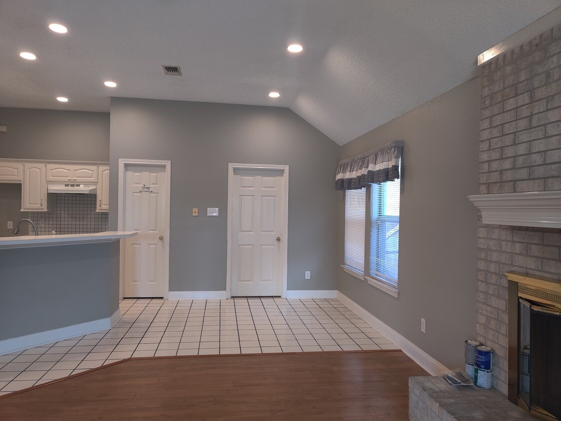 7512 Teakwood Ct, North Richland Hills, TX 76182 House for Rent in