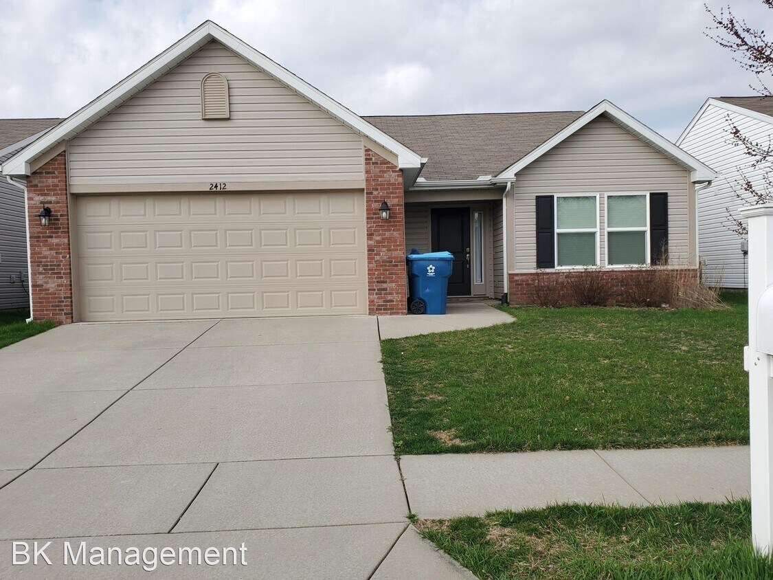 3 br, 2 bath House 2412 Fleming Drive House Rental in West