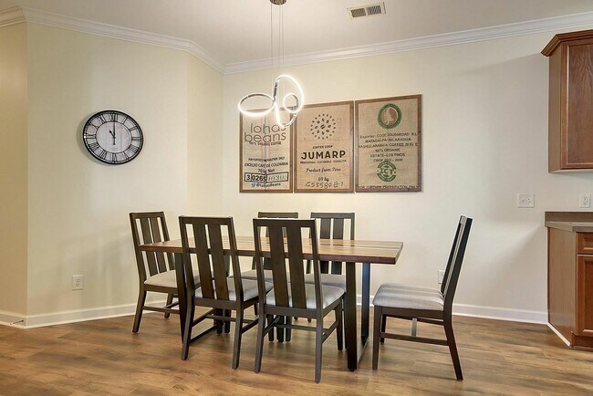 Foto del edificio - 148 Golfview Ln