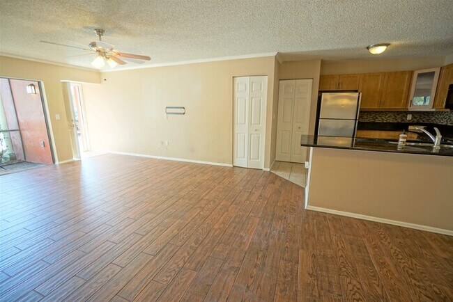 Building Photo - 5748 Baywater Dr