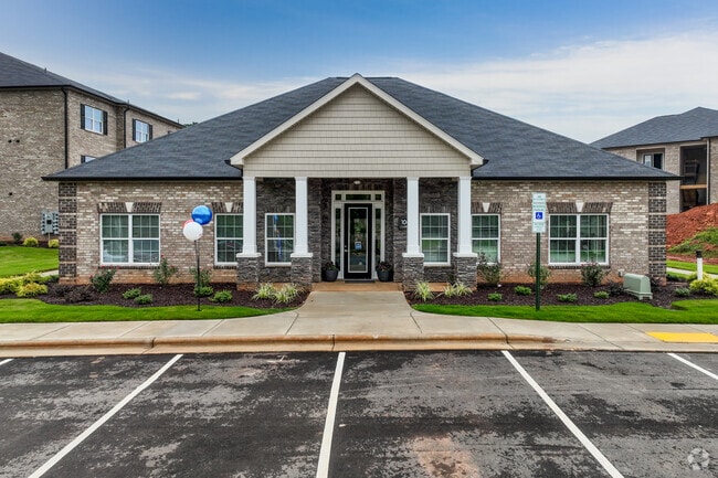 Clubhouse - Weddington Place