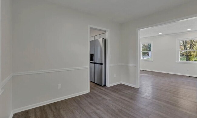 Foto del edificio - 11715 Village Way Dr