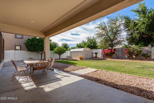 Building Photo - 15028 W Minnezona Ave