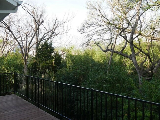 Building Photo - Gorgeous, Contemporary Condominium in The ...