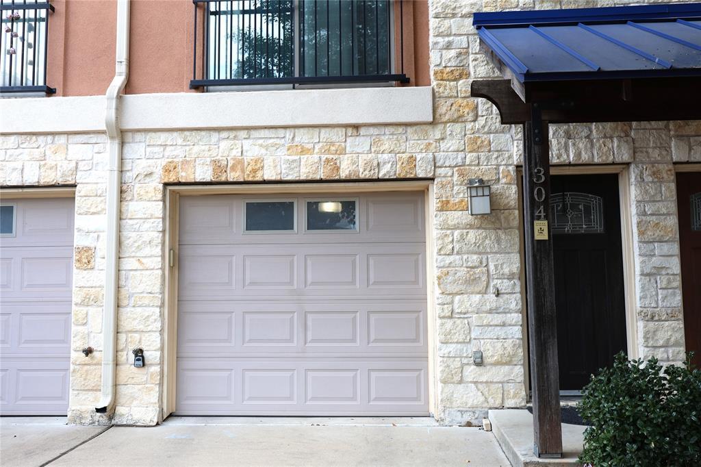 Foto principal - 13420 Lyndhurst St