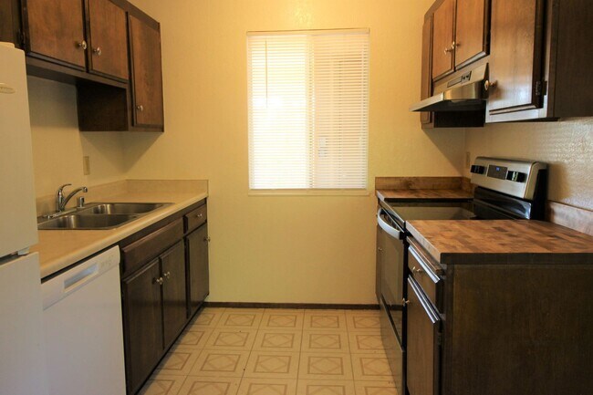 Foto del edificio - 1 Bedroom Apartment for Rent