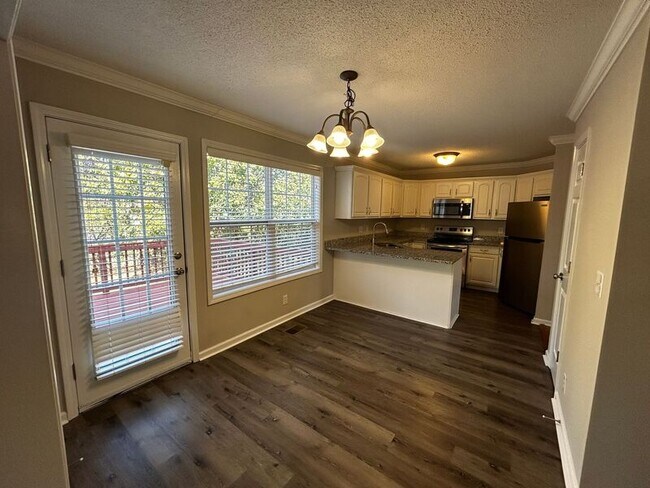 Foto del edificio - 449 Winding Bluff Way