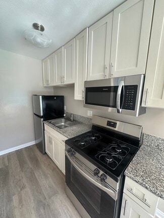 Building Photo - 125 Ximeno Ave.