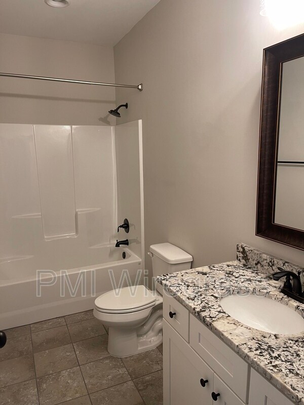 Foto del edificio - 701 Charleston Mills Dr