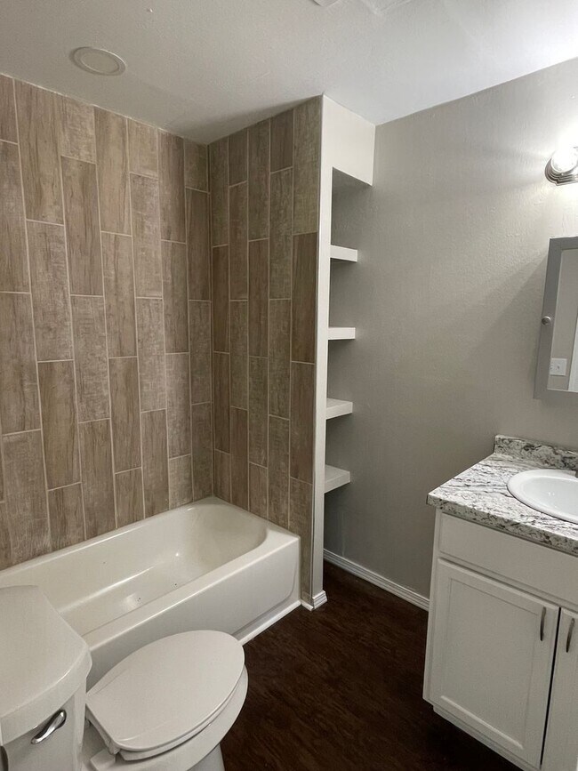 Foto del edificio - FULLY REMODELED 3 Bed Home in NW OKC