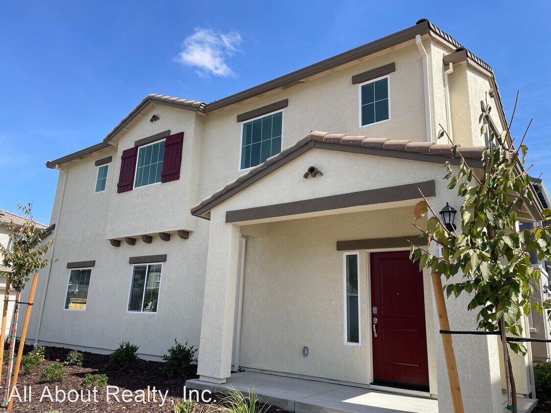 Primary Photo - 3 br, 2 bath House - 6000 SAN RAFAEL LANE