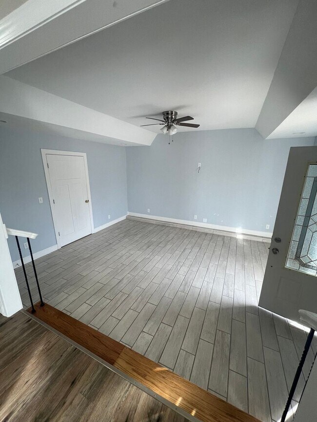 Foto del edificio - 804 N Oak St