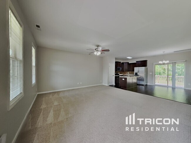Building Photo - 162 Carissa Dr