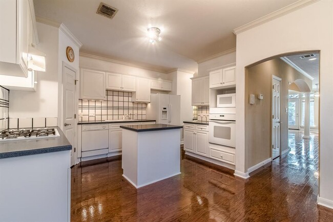 Building Photo - 4319 O'Reilly