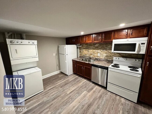 Foto del edificio - 1813 Oxford Ave SW