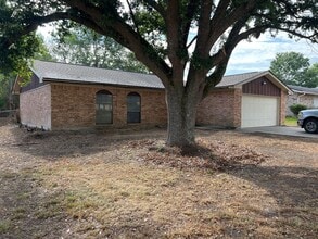 Building Photo - 2114 Melon St