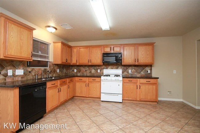 Building Photo - 23119 Kimberly Glen Ln