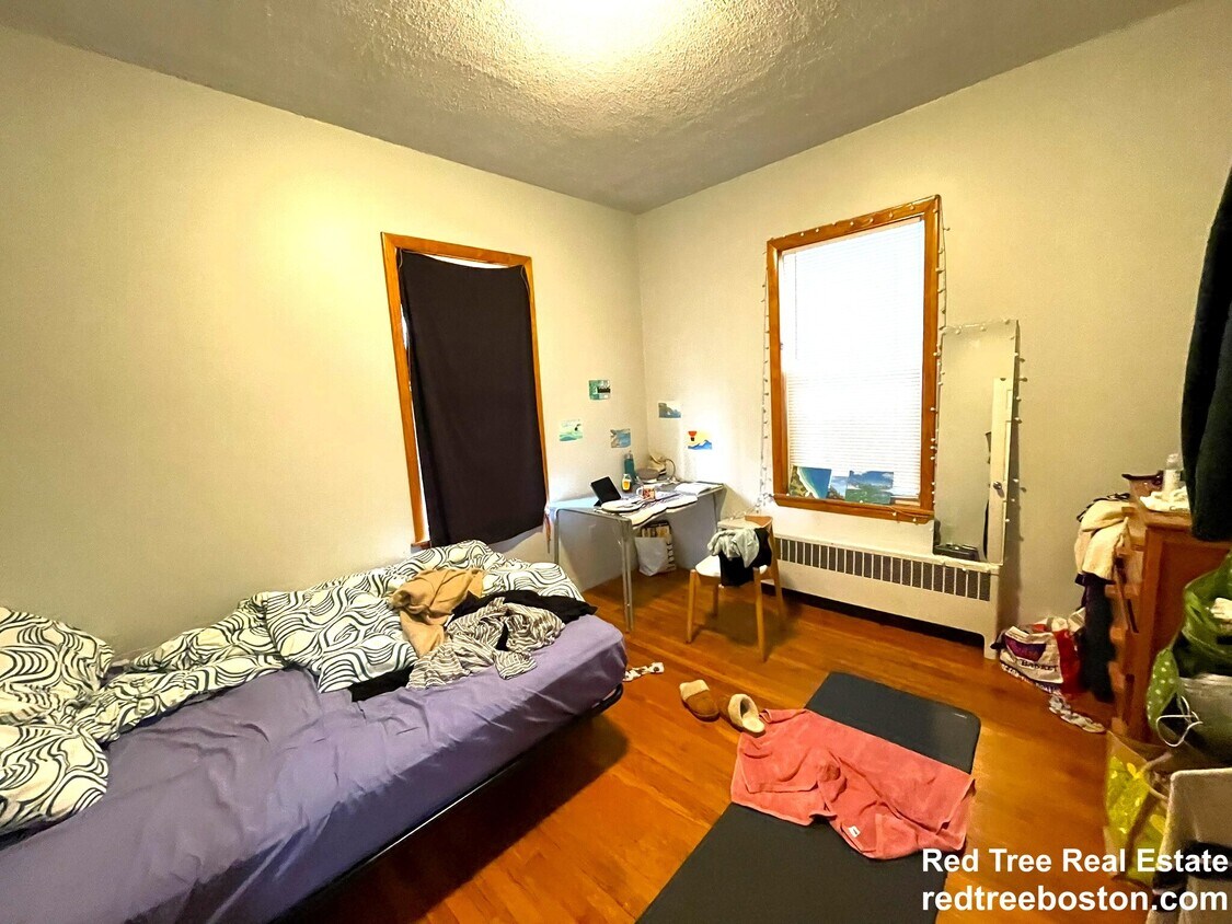 Primary Photo - 12 Bennett St