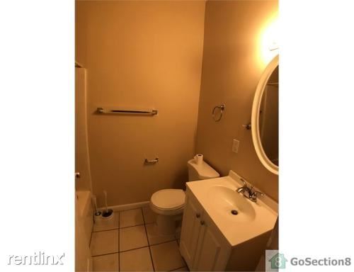 Building Photo - 838 N Fulton Ave