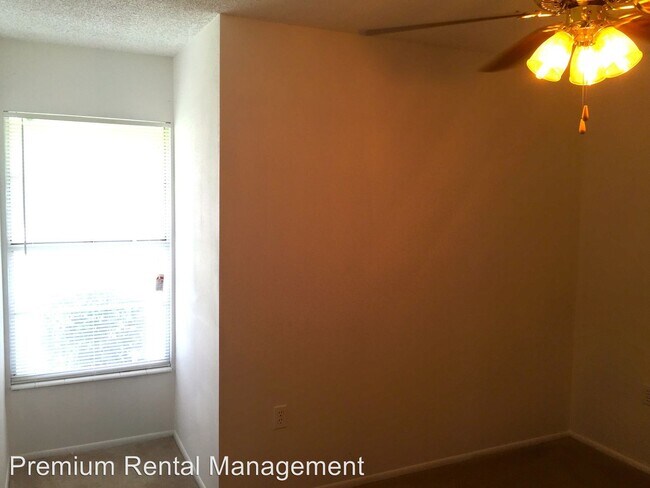 Building Photo - 3 br, 1 bath House - 2703 Willow Run
