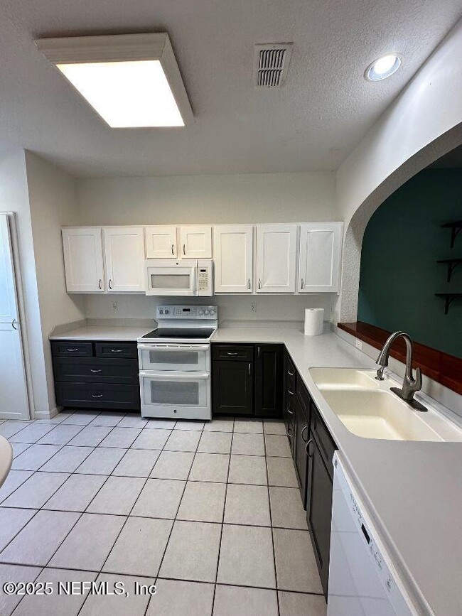 Foto del edificio - 1414 Vista Cove Rd