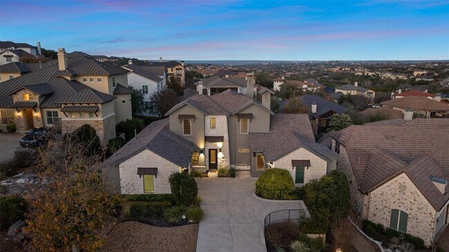 Foto del edificio - 905 Madison Fork Dr
