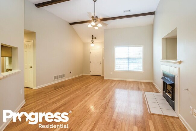 Foto del edificio - 250 Winding Creek Dr