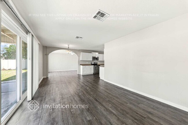 Foto del edificio - 3410 W Orchid Ln