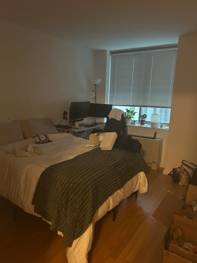 Building Photo - 53 Nassau St