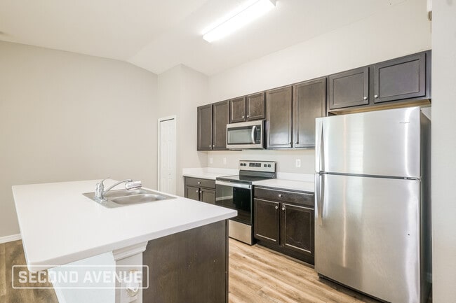 Foto del edificio - 930 NE 16th Terrace