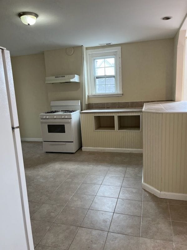 57 Saratoga Ave Unit Apt 3, Waterford, NY 12188 Room for Rent in Waterford, NY