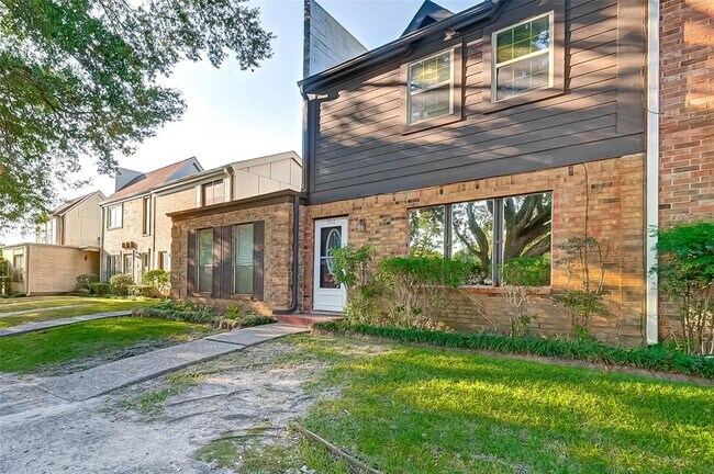 Foto del edificio - 1316 Ward Rd