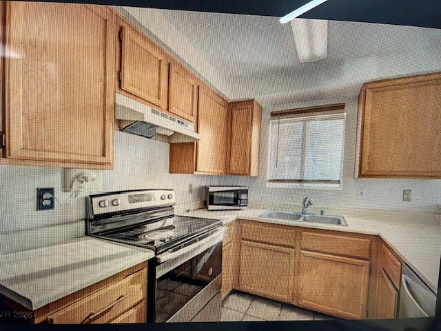 Building Photo - 6865 Tamarus St