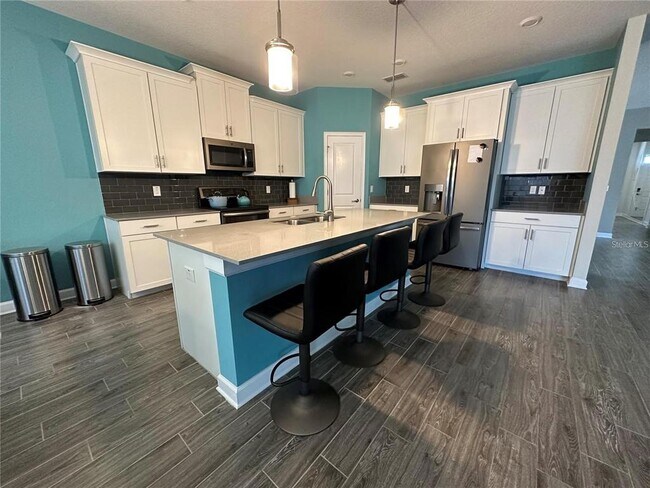 Foto del edificio - 4693 Fairy Tale Cir