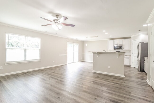Building Photo - 5004 Broad Leaf Ct