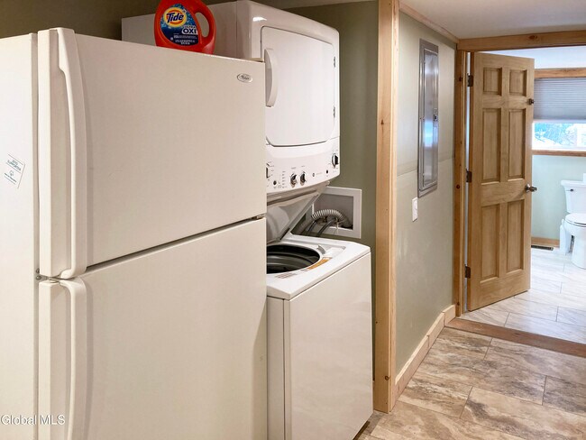 Foto del edificio - 107 Patten Mills Rd