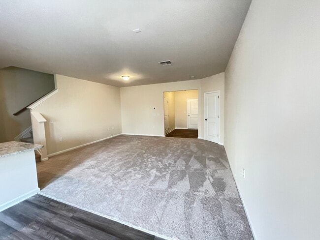 Building Photo - 713 Ambrose Hl Ln