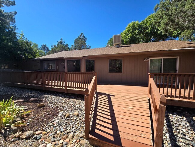 Building Photo - Unfurnished, 1-Year Long-Term Rental