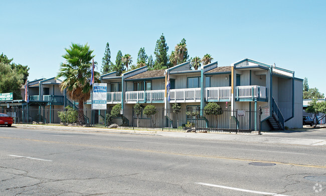 Building Photo - Villa Primavera Apartments