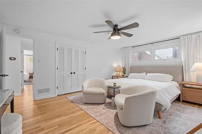 Foto del edificio - 1140 Folkstone Dr