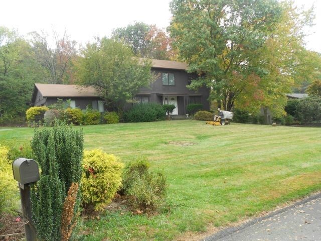 Primary Photo - 4 Settlers Ct