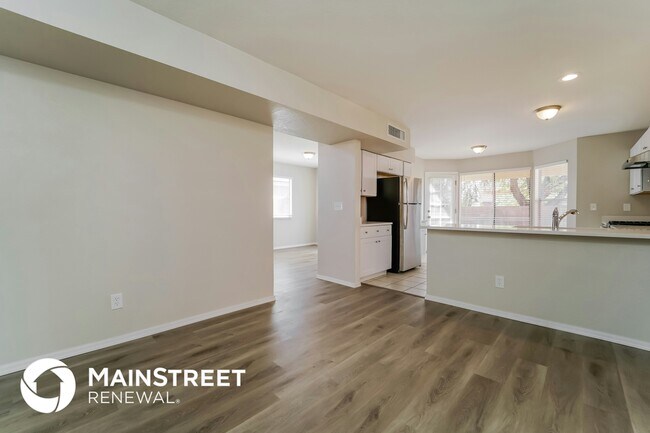 Foto del edificio - 4667 W Weathervane St