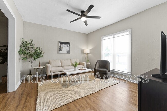 Foto del edificio - 1441 E 11th St
