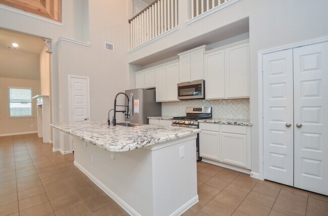 Foto del edificio - 14154 Little River Dr