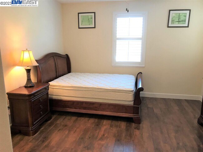 Foto del edificio - 7837 Kelly Canyon Pl