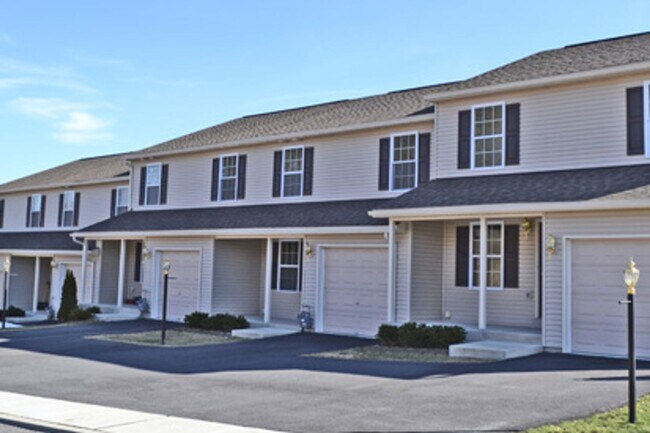 Foto del edificio - Beautiful townhome in Schuylkill County, B...