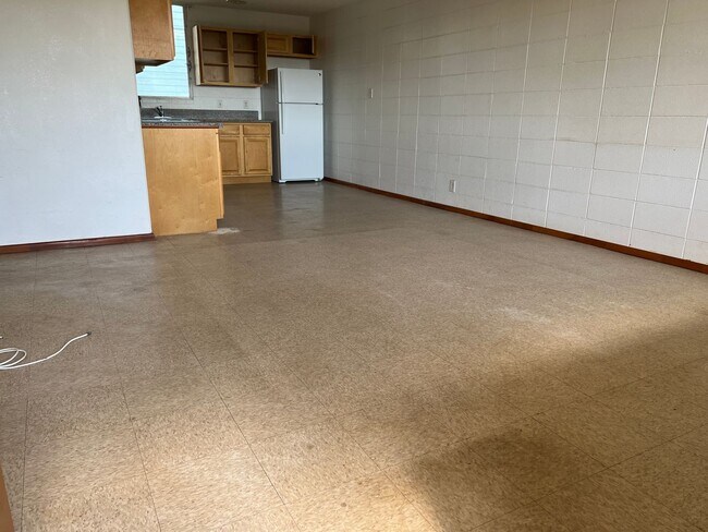 Building Photo - 2 Bedroom / 1 Bath at the Leolua Gardens